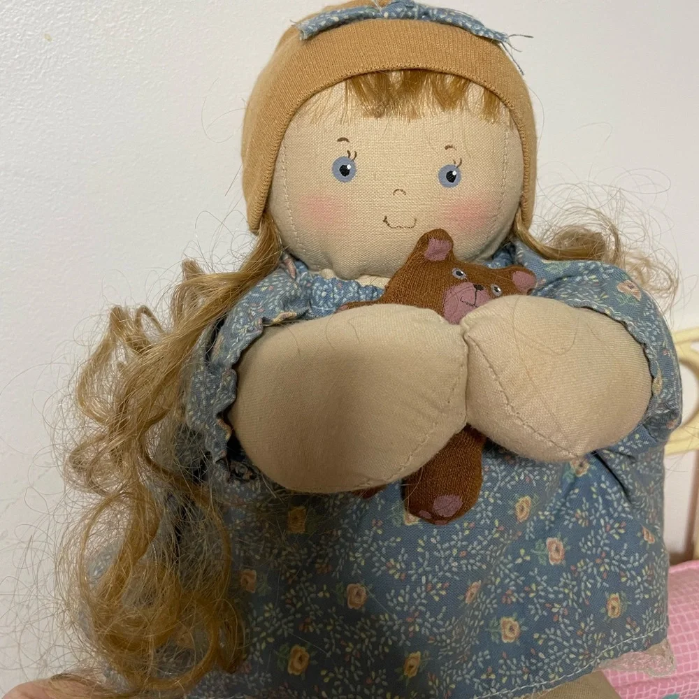 Vintage Youngin by Jan Shackelford Original Design doll Holding Bear